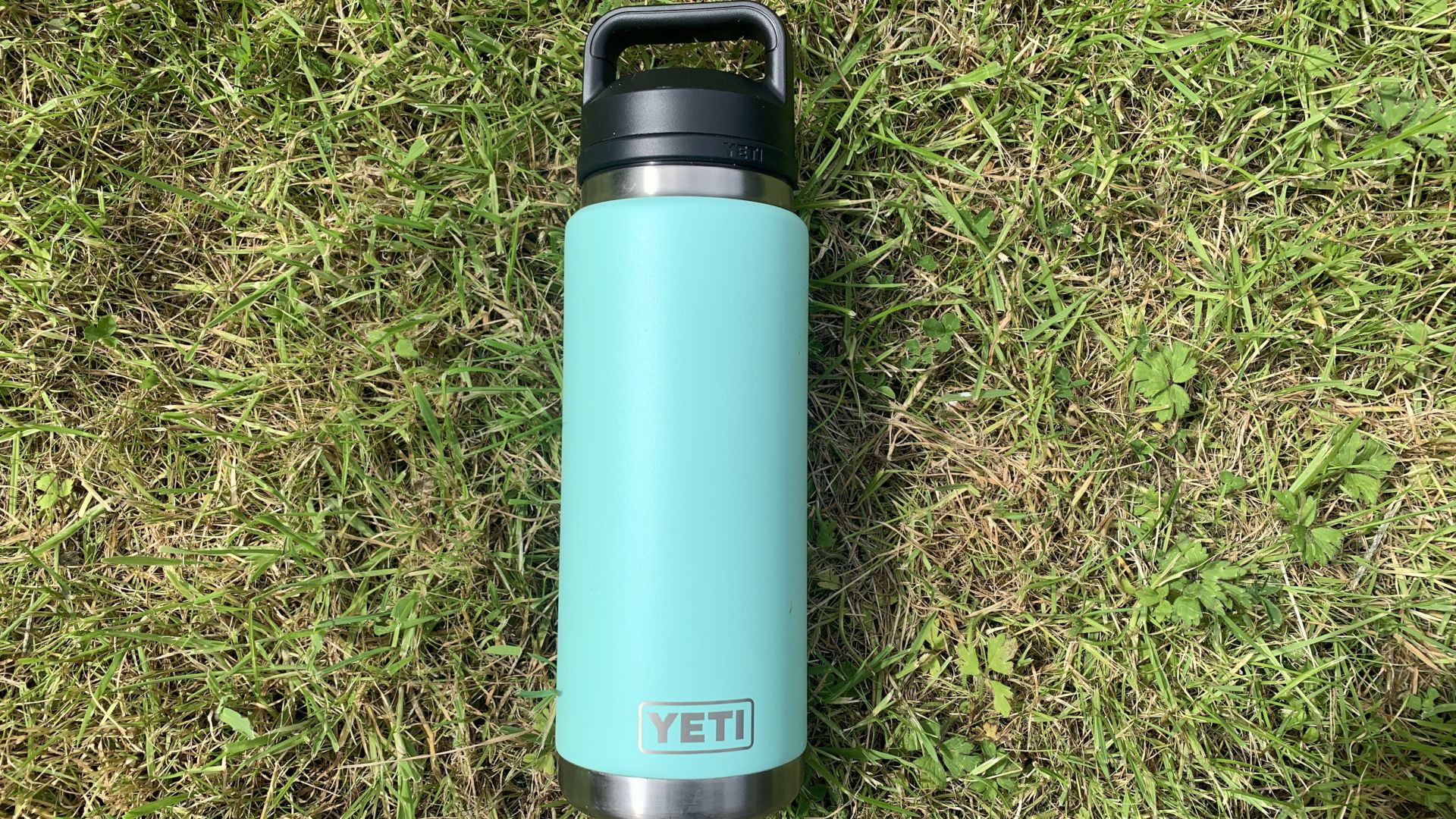 YETI YETI Rambler Bottle with Chug Cap